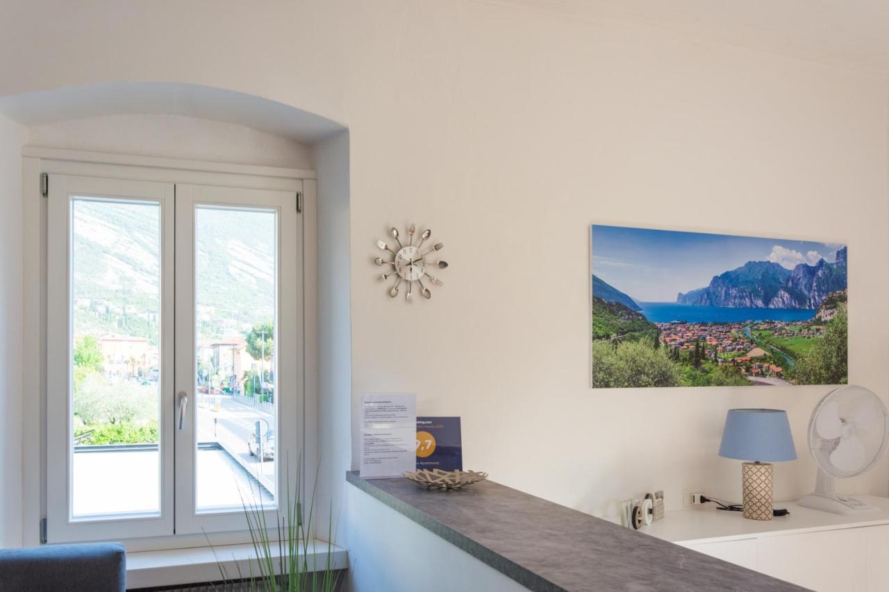 Nirvana Apartments Torbole Sul Garda Exterior photo